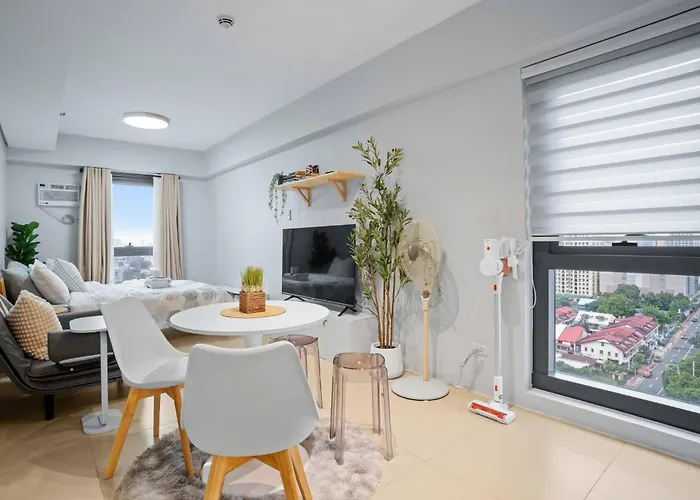 Light & Airy Scandinavian Studio; Free Pool Access * Manila