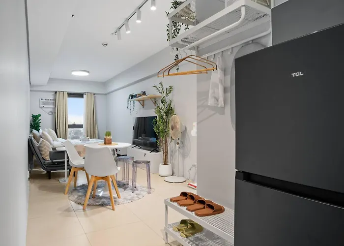 Light & Airy Scandinavian Studio; Free Pool Access * Manila